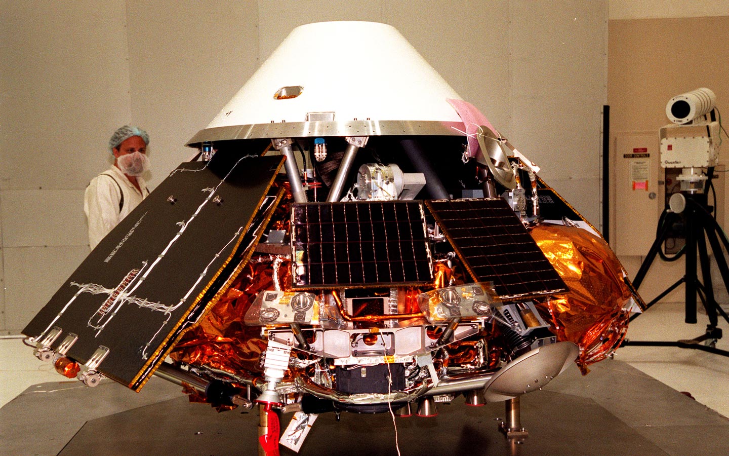 mars-polar-lander-undergoes-testing